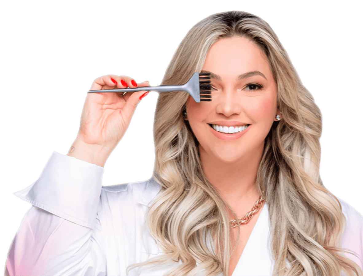 tatiana com pincel